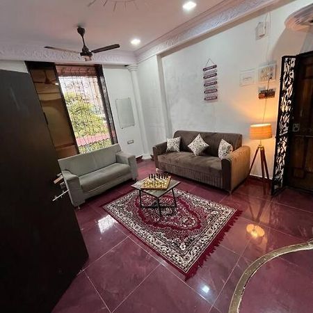 Budget Friendly 2Bhk At Pali Hill Appartement Mumbai  Buitenkant foto