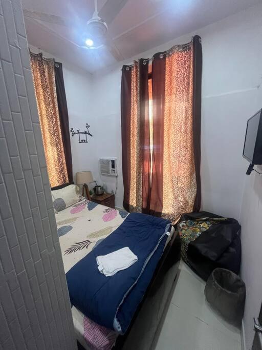 Budget Friendly 2Bhk At Pali Hill Appartement Mumbai  Buitenkant foto