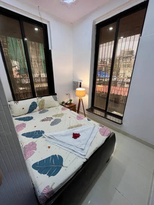 Budget Friendly 2Bhk At Pali Hill Appartement Mumbai  Buitenkant foto