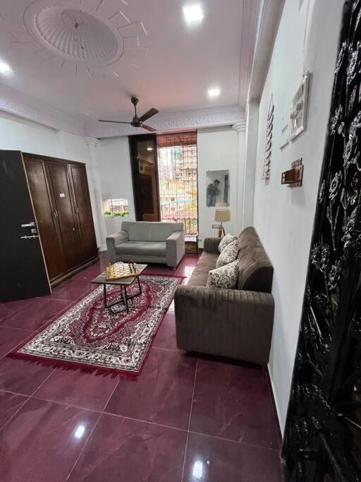 Budget Friendly 2Bhk At Pali Hill Appartement Mumbai  Buitenkant foto