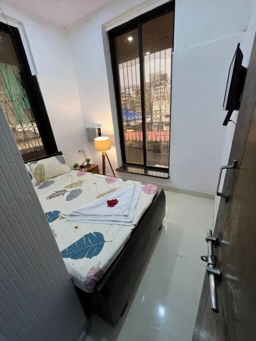 Budget Friendly 2Bhk At Pali Hill Appartement Mumbai  Buitenkant foto