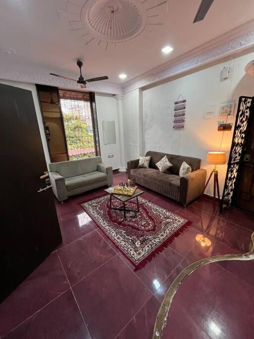 Budget Friendly 2Bhk At Pali Hill Appartement Mumbai  Buitenkant foto