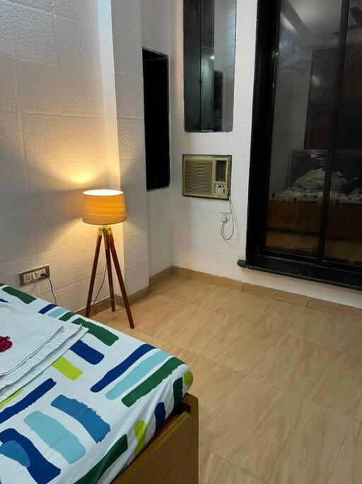 Budget Friendly 2Bhk At Pali Hill Appartement Mumbai  Buitenkant foto