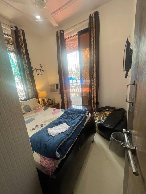 Budget Friendly 2Bhk At Pali Hill Appartement Mumbai  Buitenkant foto