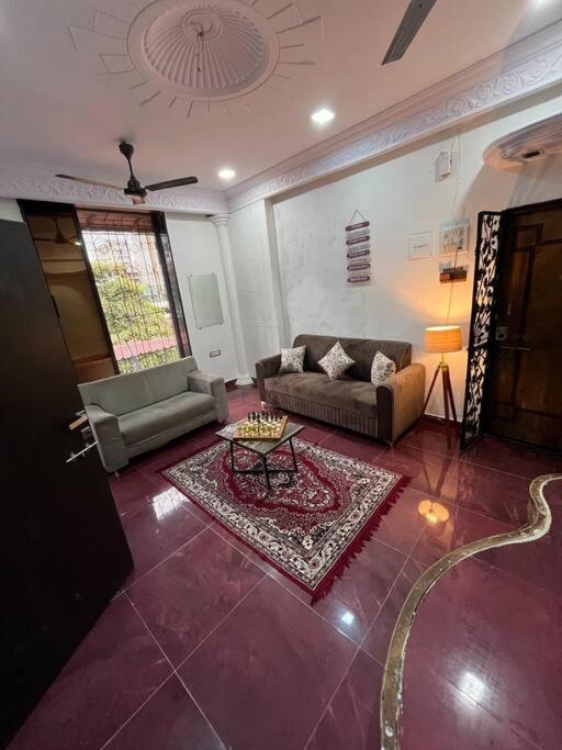 Budget Friendly 2Bhk At Pali Hill Appartement Mumbai  Buitenkant foto