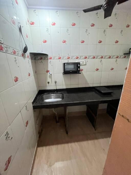 Budget Friendly 2Bhk At Pali Hill Appartement Mumbai  Buitenkant foto